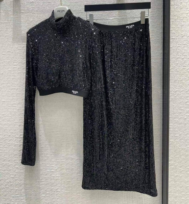 КОСТЮМ PRADA фото