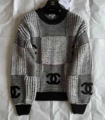 СВИТЕР CHANEL фото
