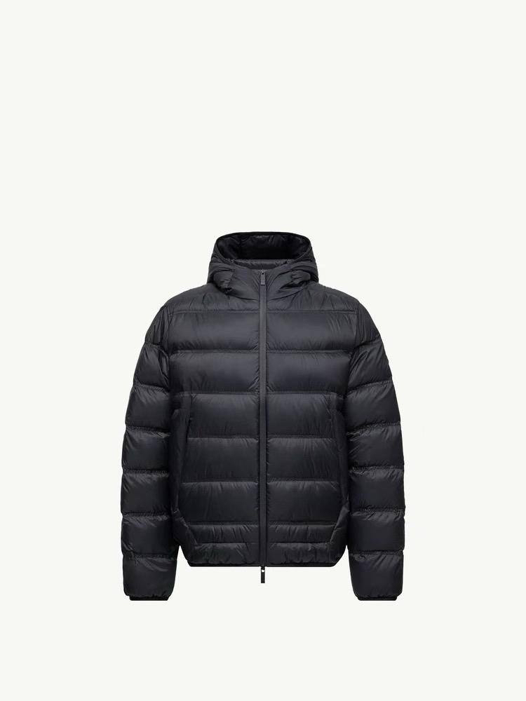 МУЖСКОЙ ПУХОВИК MONCLER детальное фото