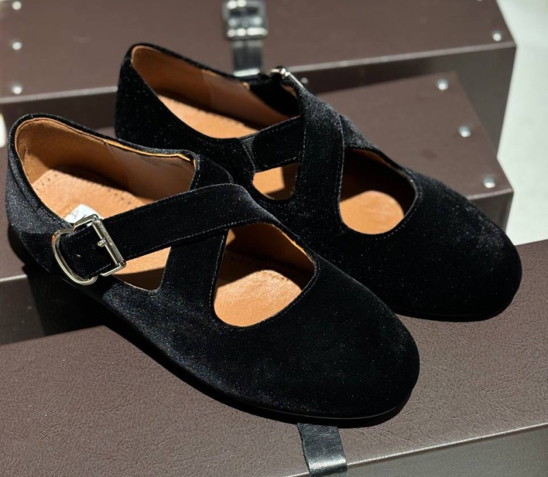 БАЛЕТКИ ALAIA фото