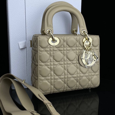 СУМКА CHRISTIAN DIOR LADY фото