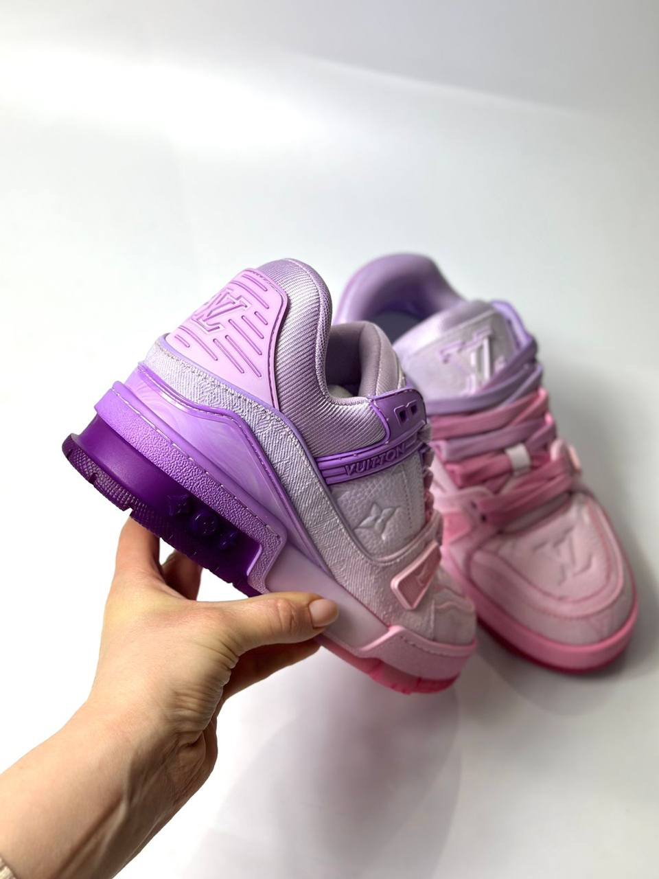 КРОСООВКИ LOUIS VUITTON детальное фото