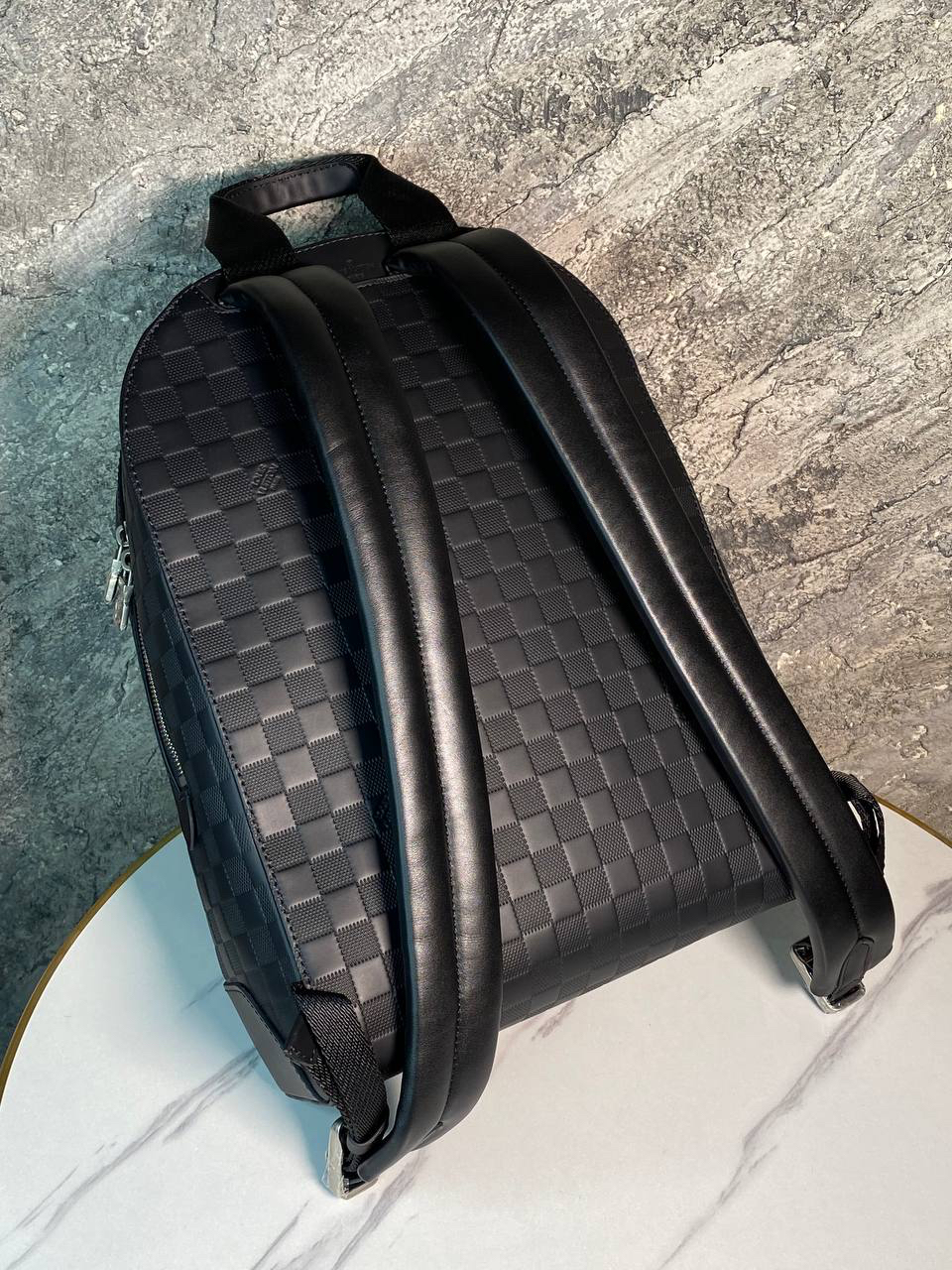 МУЖСКОЙ РЮКЗАК LOUIS VUITTON детальное фото