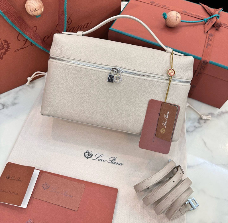СУМКА LORO PIANA фото