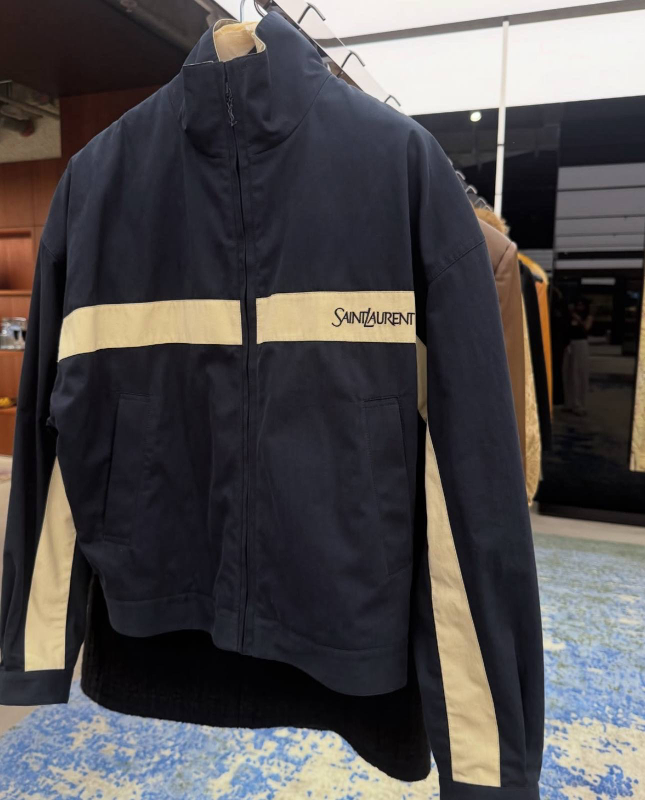 ВЕТРОВКА SAINT LAURENT детальное фото