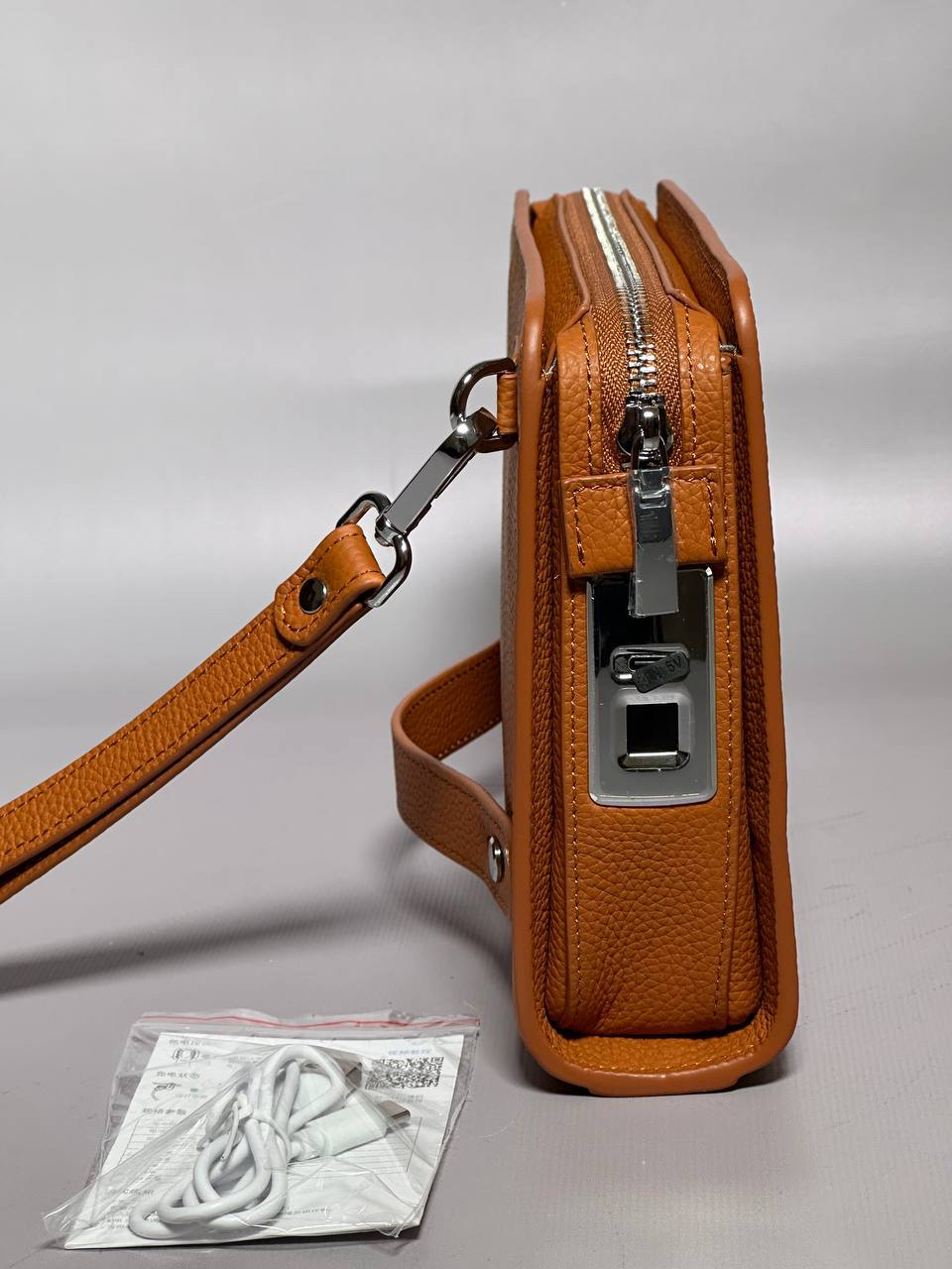 МУЖСКОЙ КЛАТЧ HERMES детальное фото