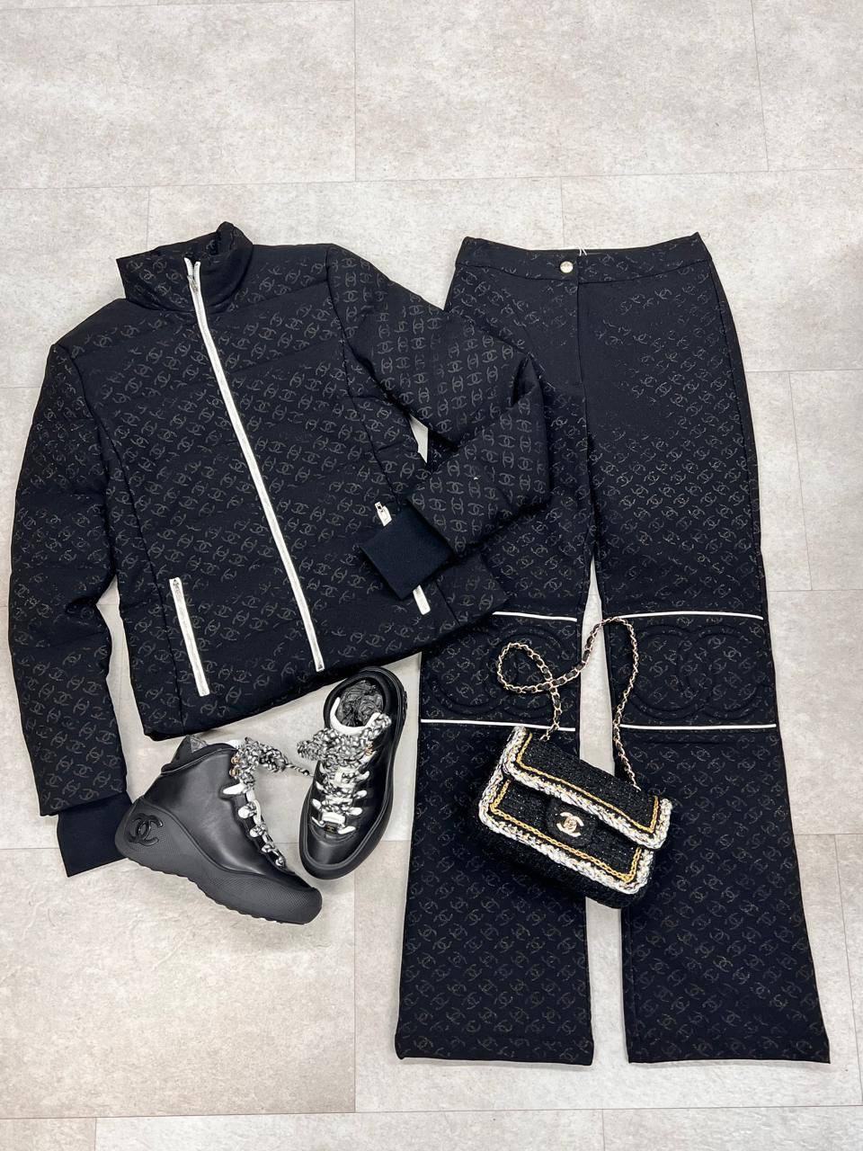 КОСТЮМ CHANEL детальное фото