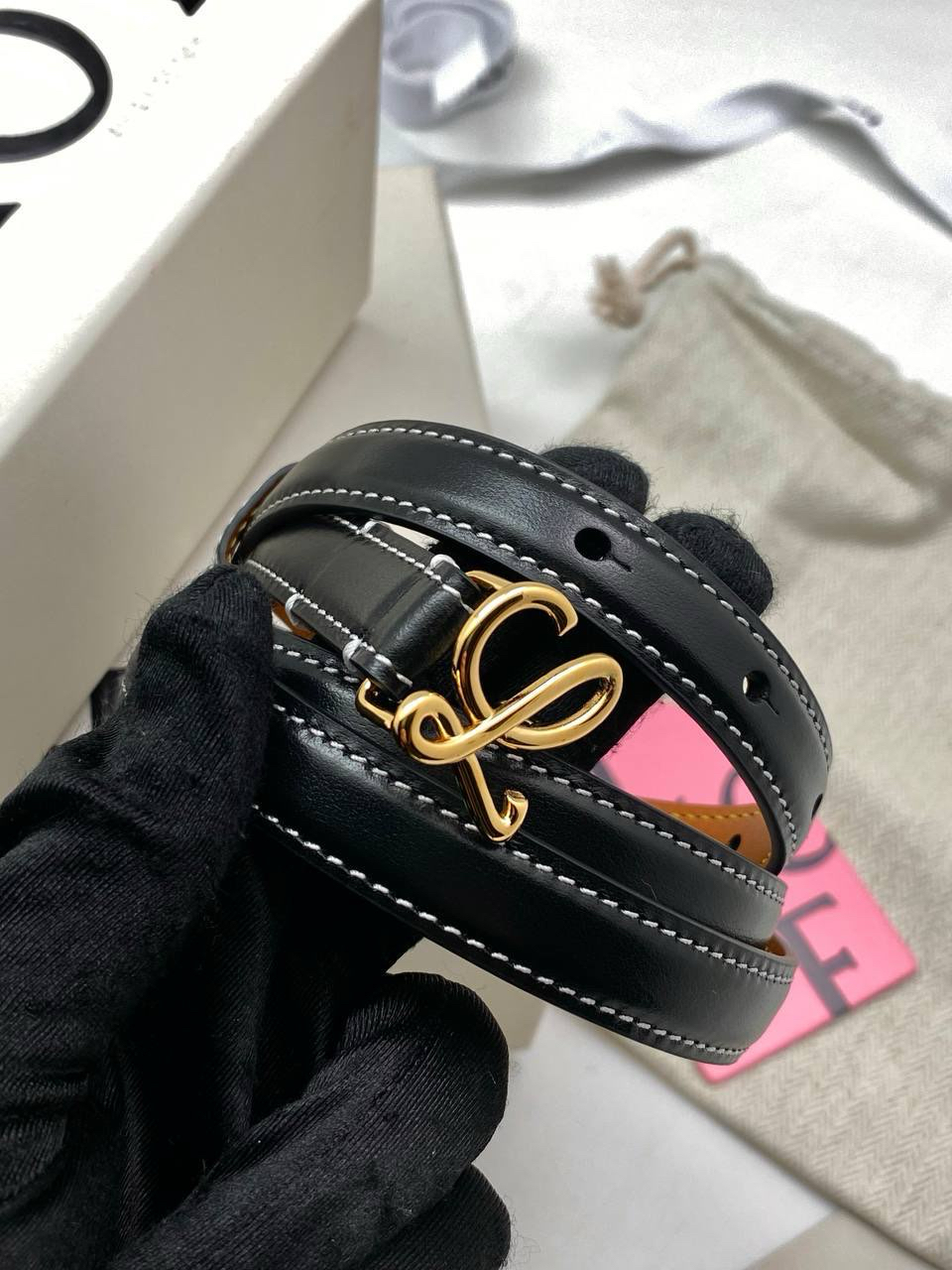 ЖЕНСКИЙ РЕМЕНЬ LOEWE детальное фото