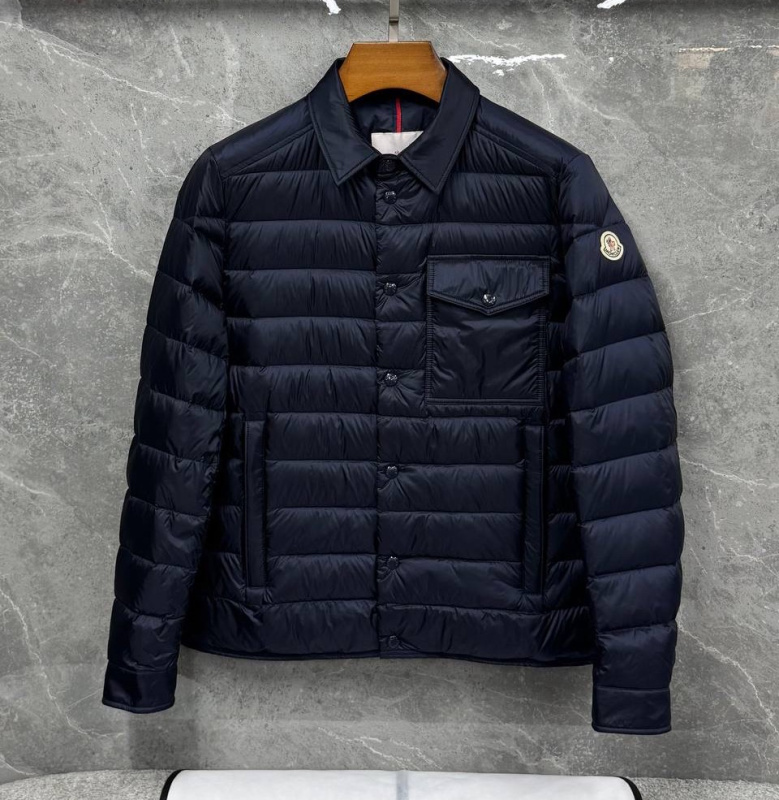 МУЖСКАЯ КУРТКА MONCLER фото