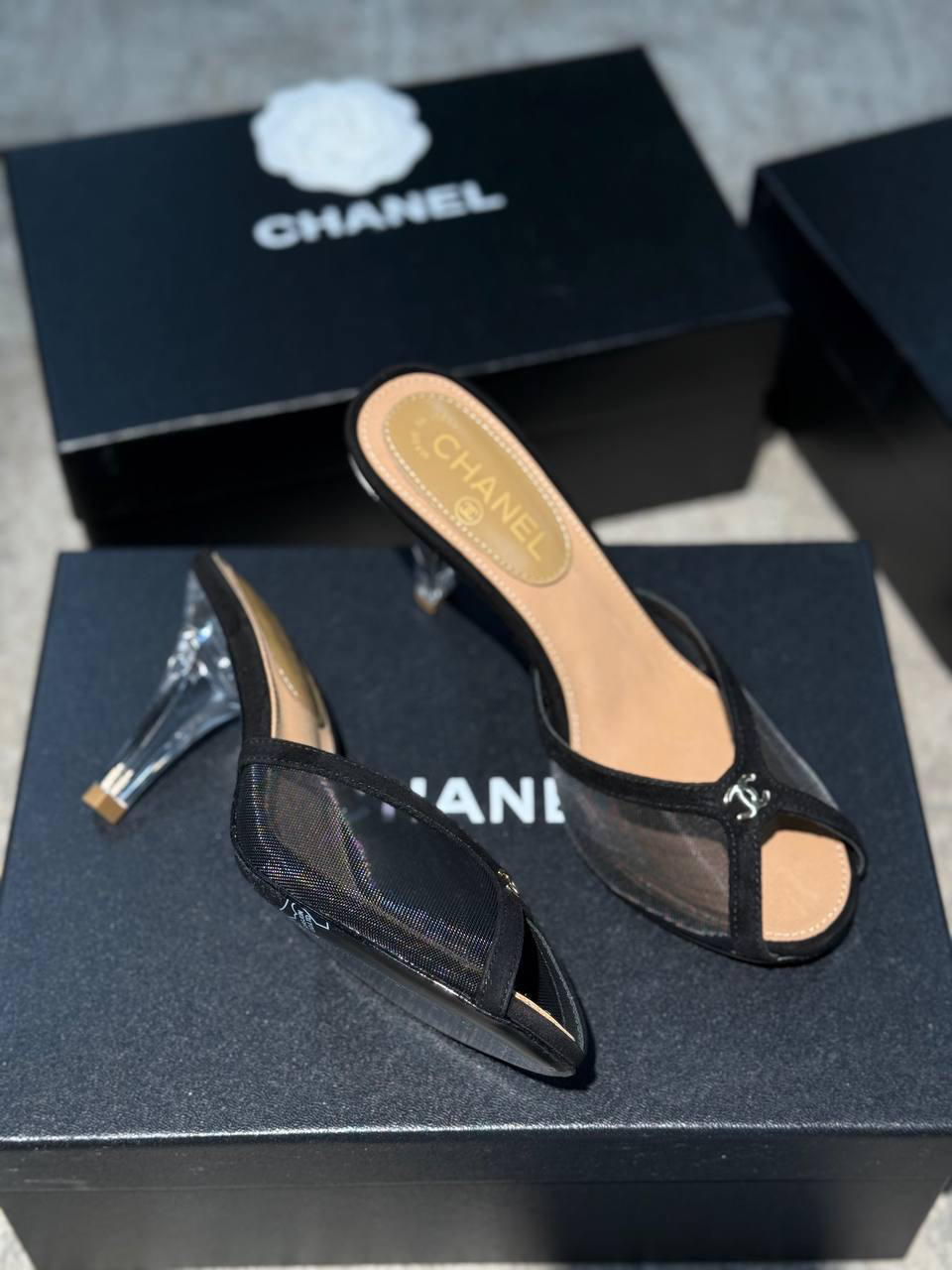 ШЛЕПКИ CHANEL детальное фото