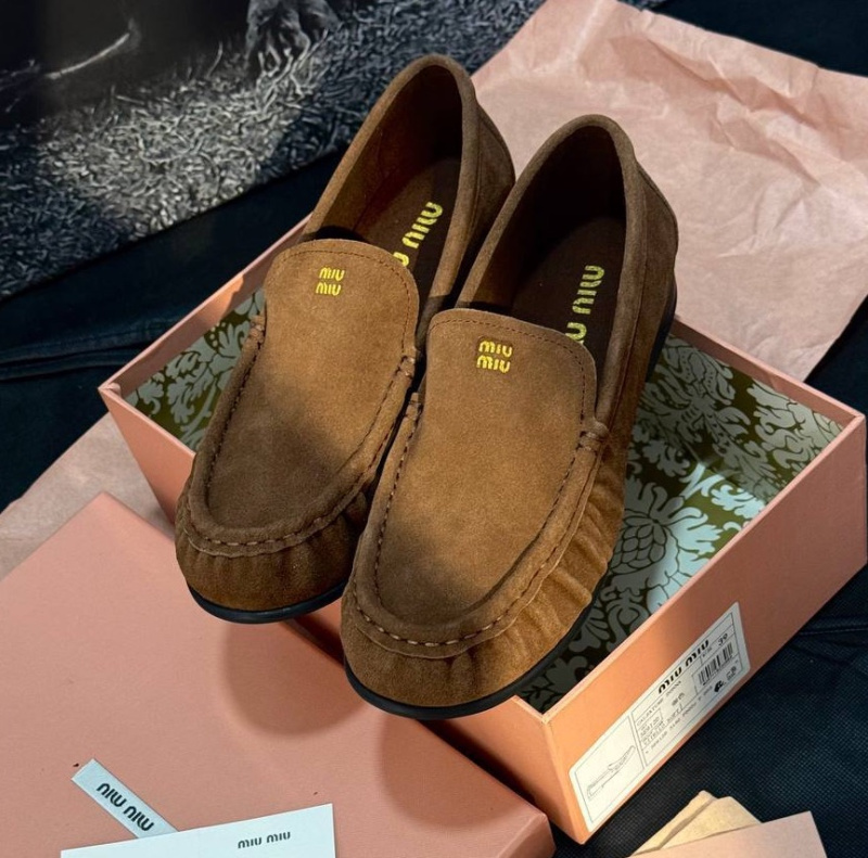 ЛОФЕРЫ MIU MIU фото