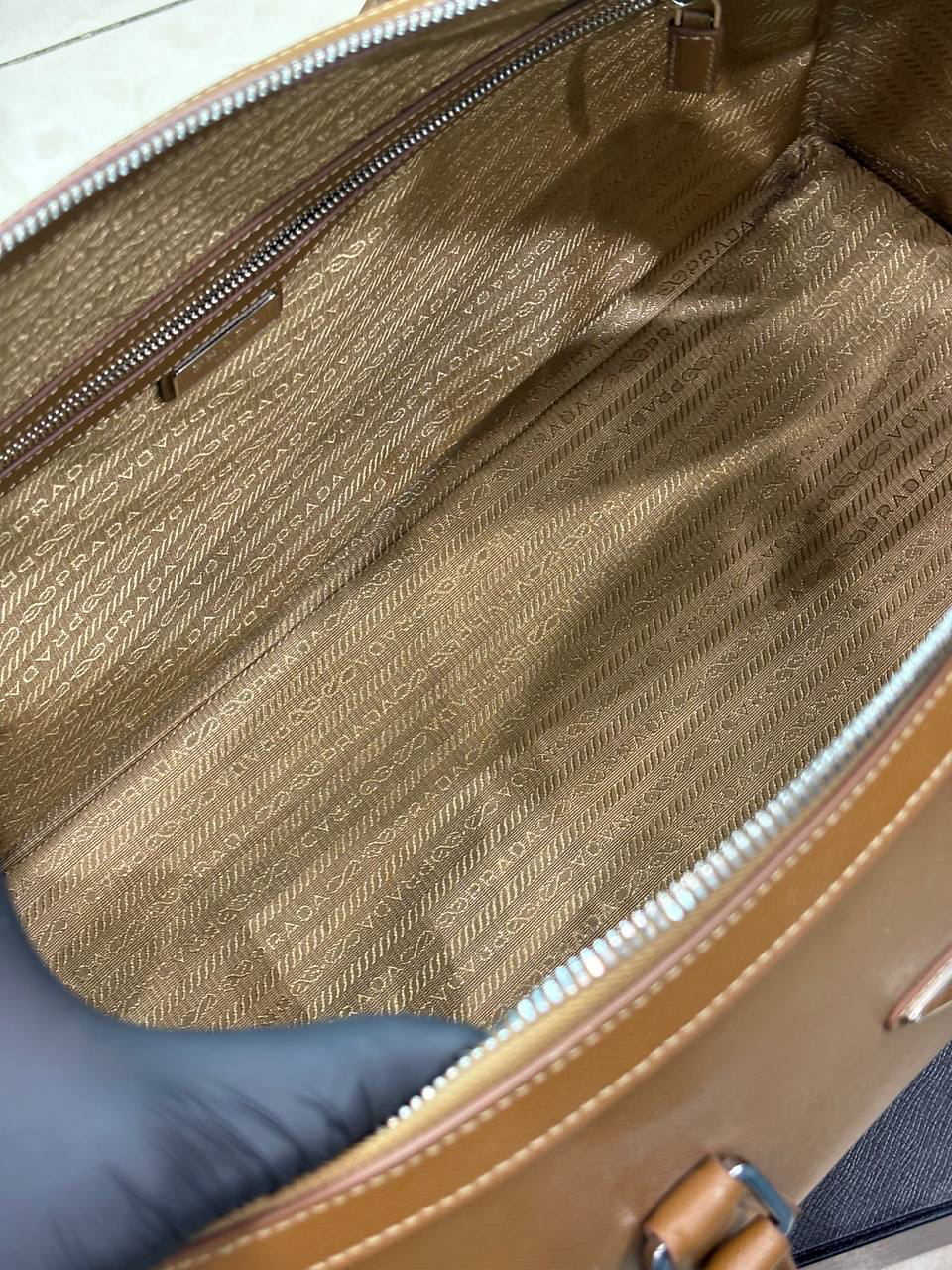 ДОРОЖНАЯ СУМКА PRADA детальное фото