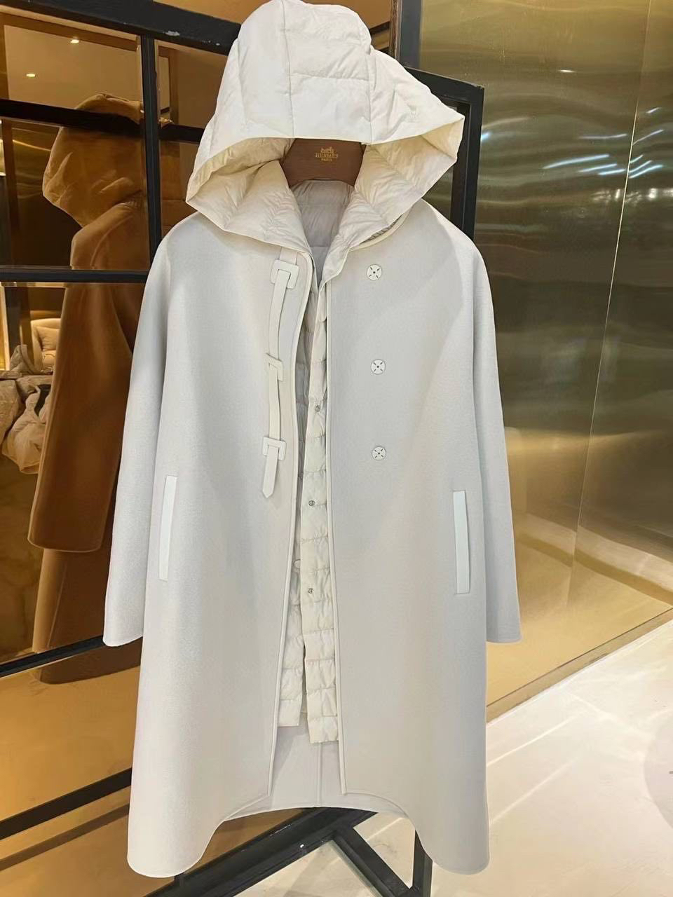 ПАЛЬТО HERMES детальное фото