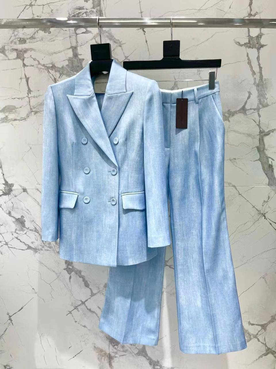 КОСТЮМ ERMANNO SCERVINO детальное фото