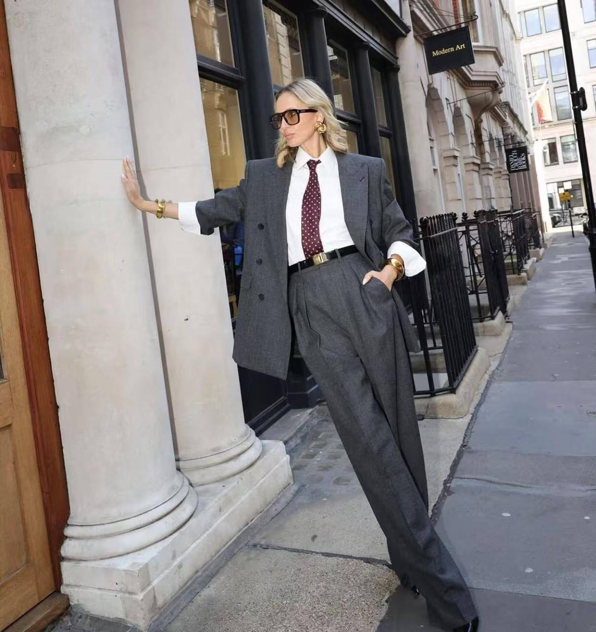 КОСТЮМ SAINT LAURENT детальное фото