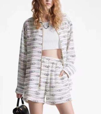 КОСТЮМ LOUIS VUITTON фото