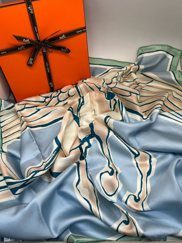 ПЛАТОК HERMES фото