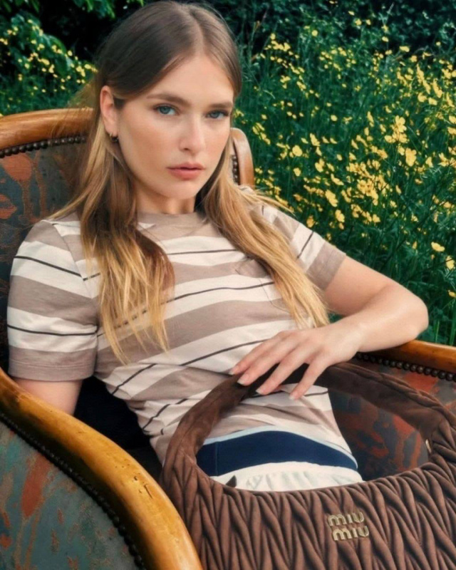 ФУТБОЛКА MIU MIU фото