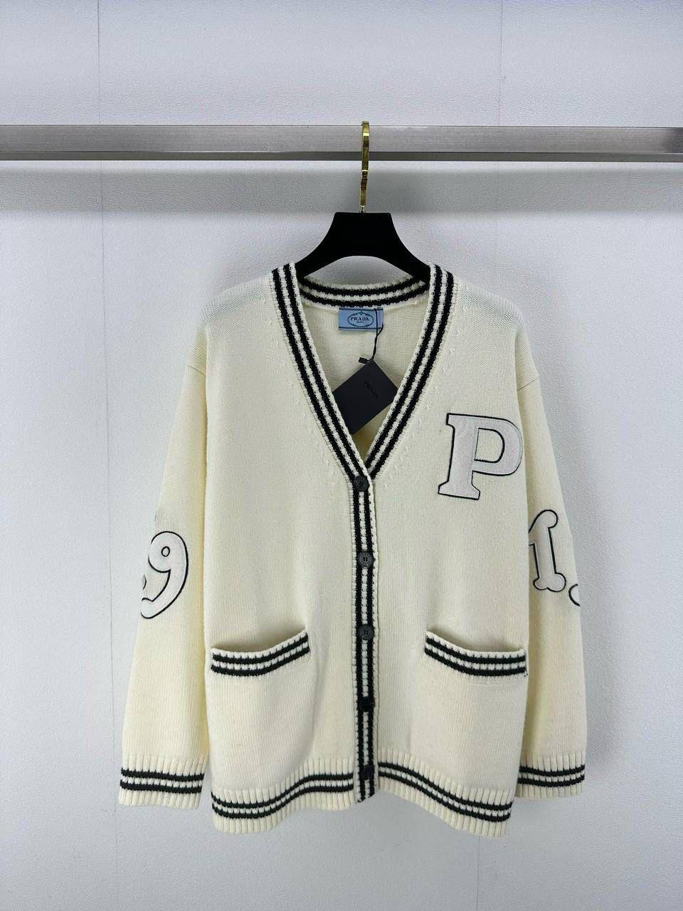 КАРДИГАН PRADA детальное фото