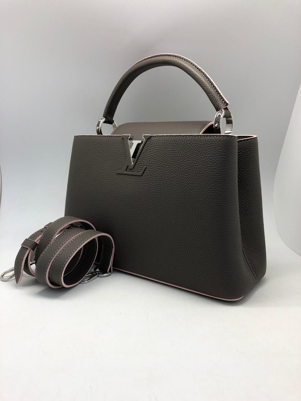 СУМКА LOUIS VUITTON CAPUCINES детальное фото