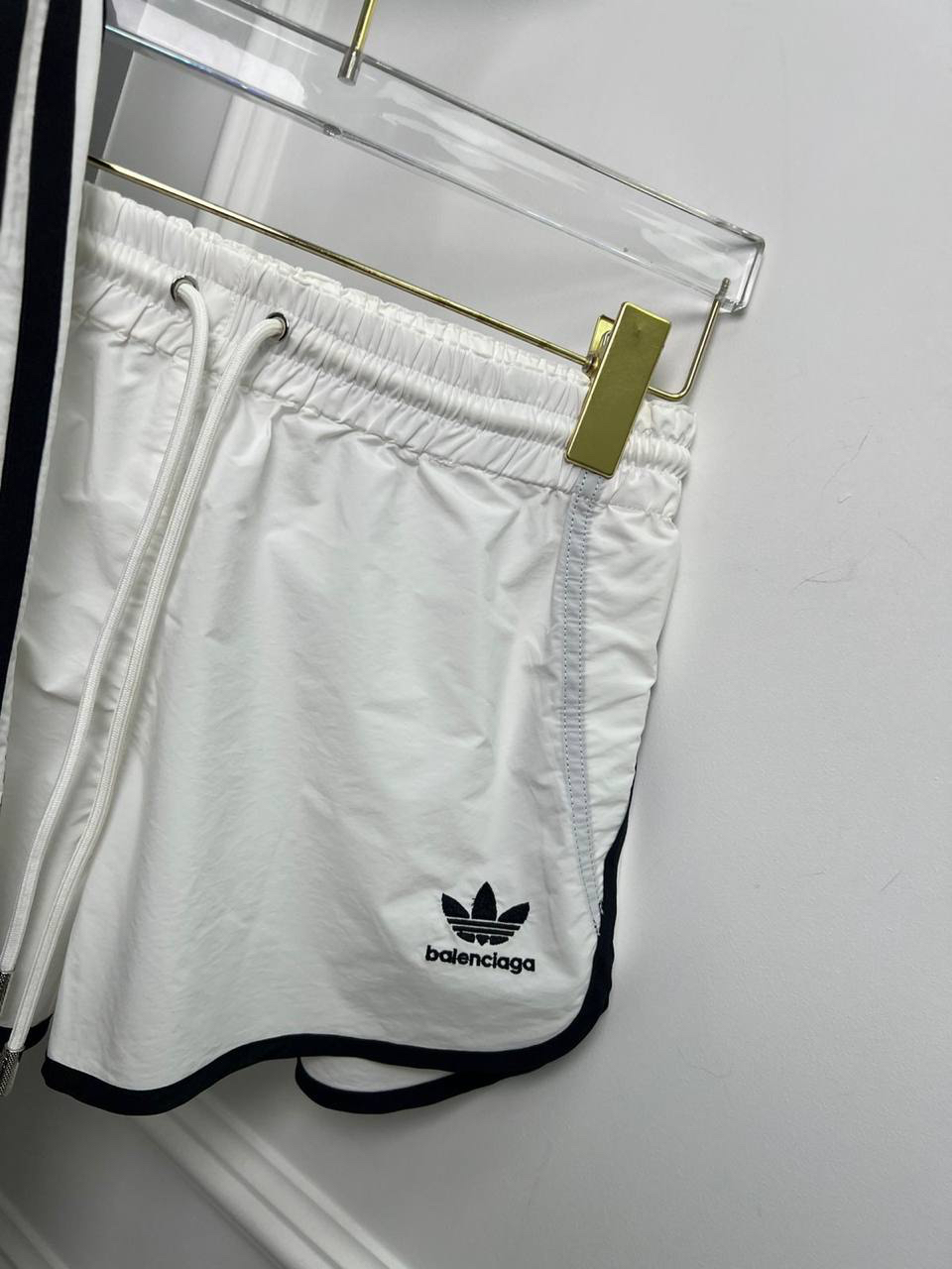 КОСТЮМ BALENCIAGA детальное фото