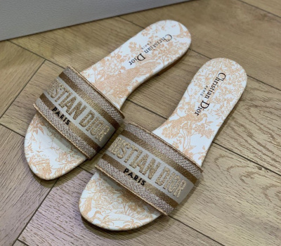 ШЛЕПКИ CHRISTIAN DIOR фото