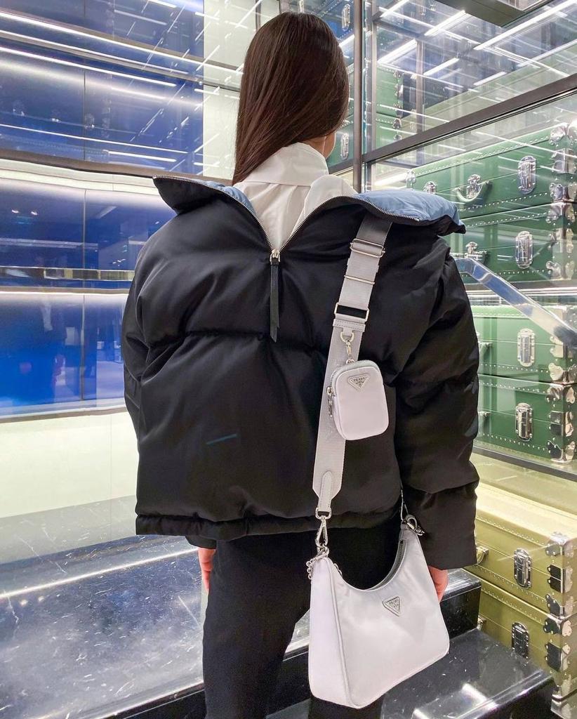 ПУХОВИК PRADA детальное фото