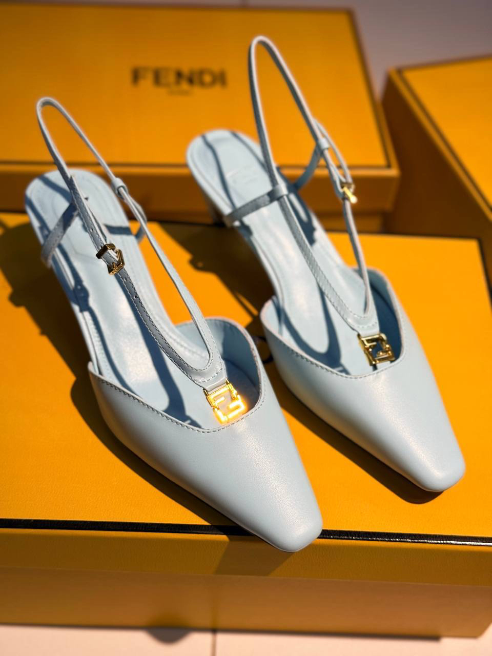 ТУФЛИ FENDI детальное фото