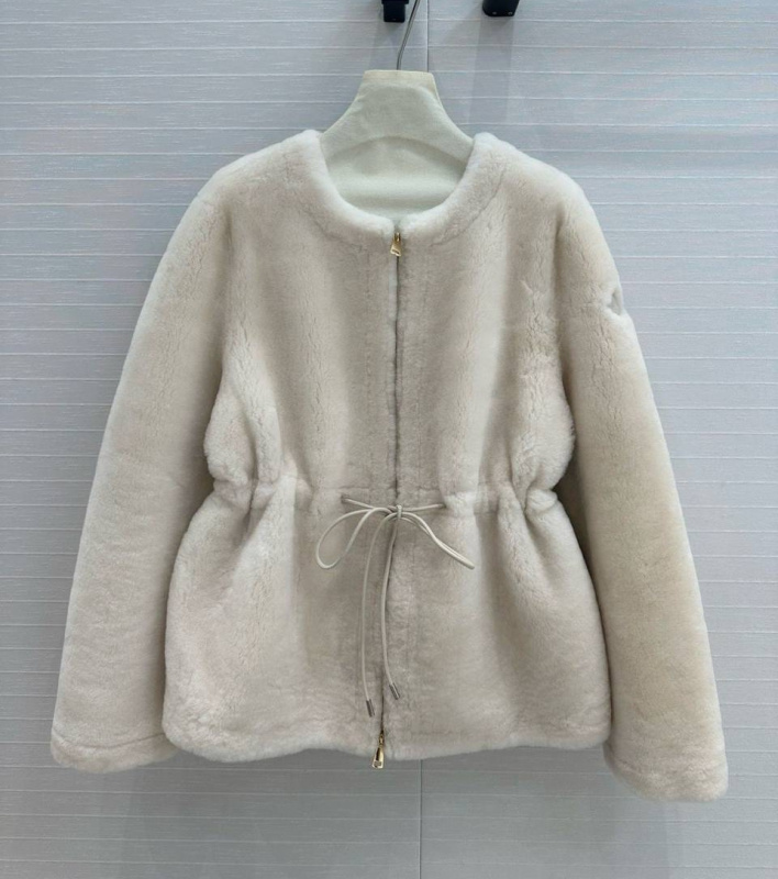 БОМБЕР MONCLER фото