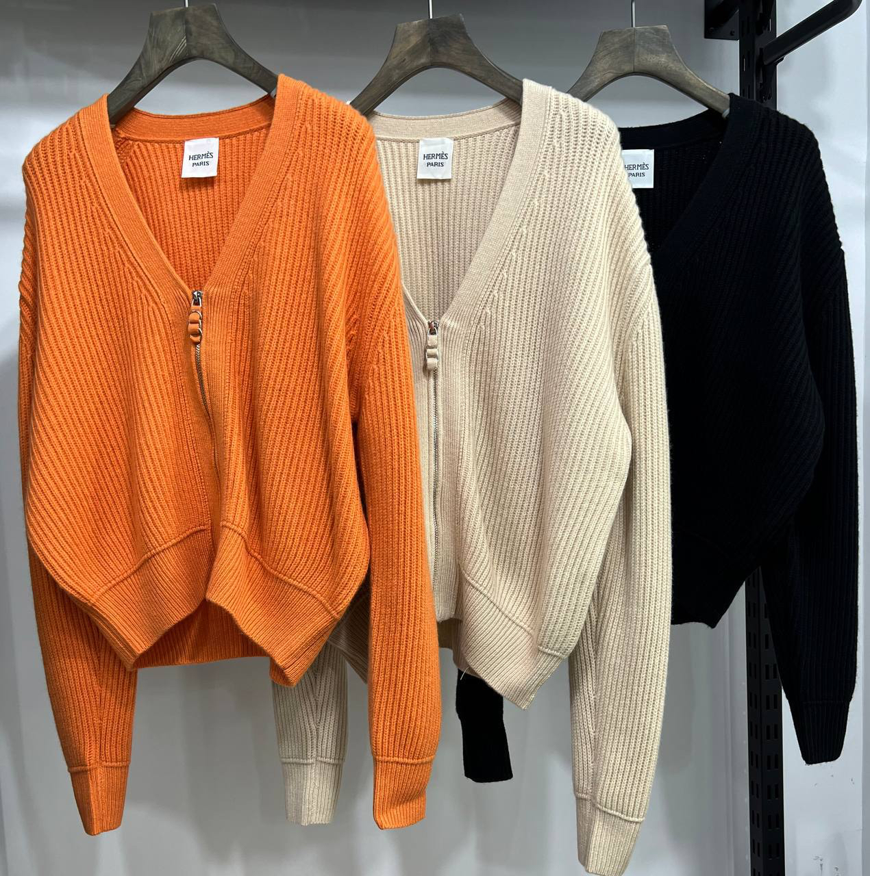 КАРДИГАН HERMES детальное фото