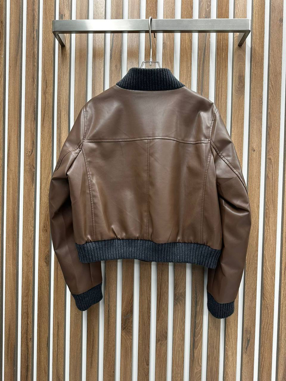 КУРТКА BRUNELLO CUCINELLI детальное фото