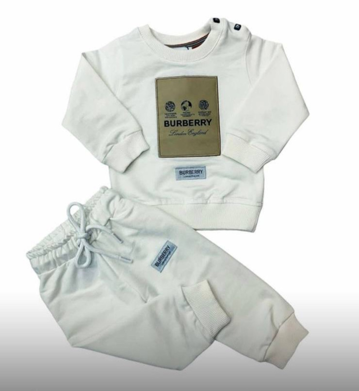ДЕТСКИЙ КОСТЮМ BURBERRY в интернет магазине Люкс Мск ДЕТСКИЙ КОСТЮМ BURBERRY фото