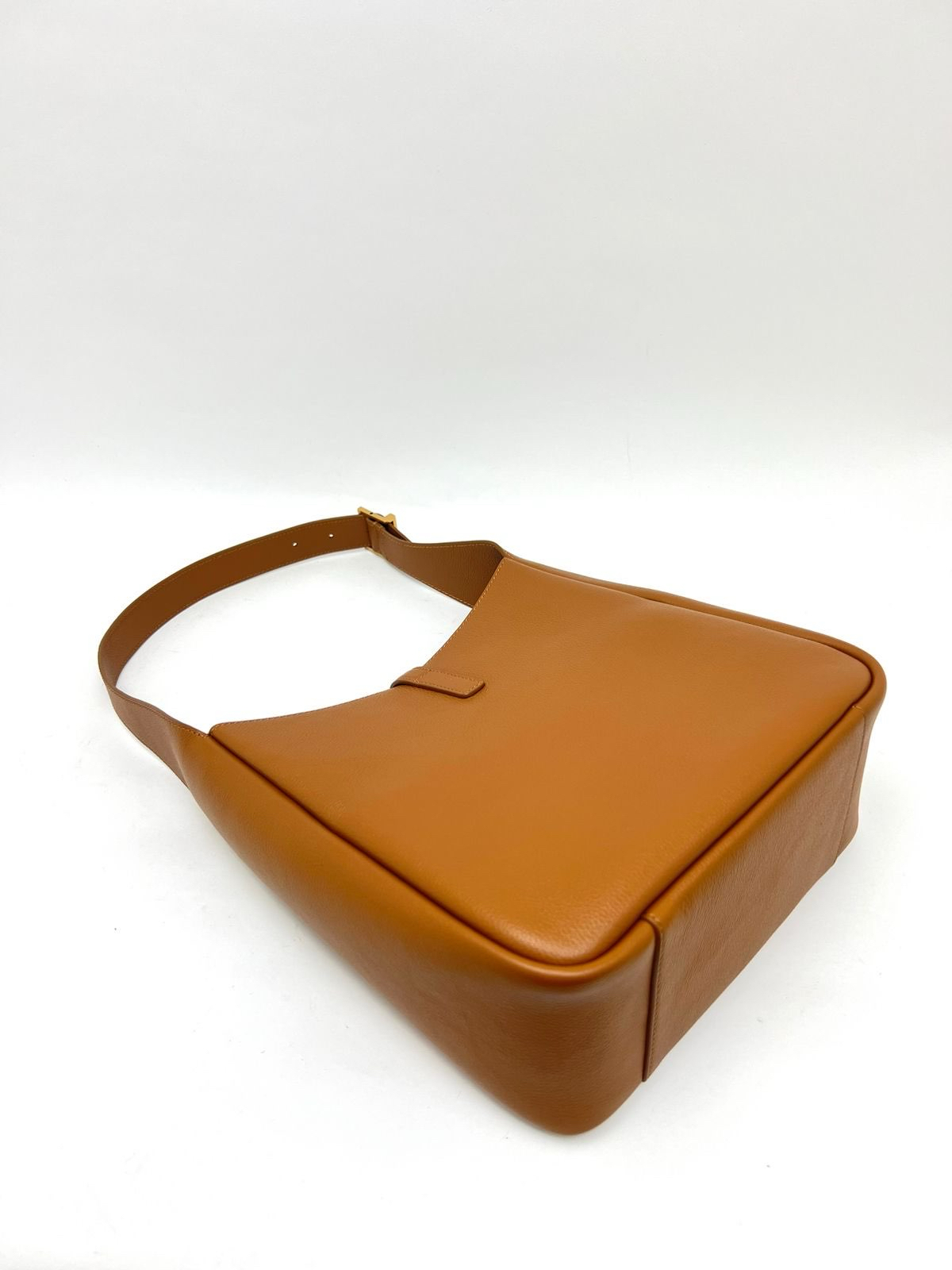 СУМКА SAINT LAURENT детальное фото