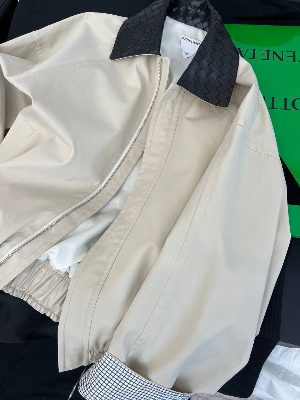 КУРТКА BOTTEGA VENETA детальное фото