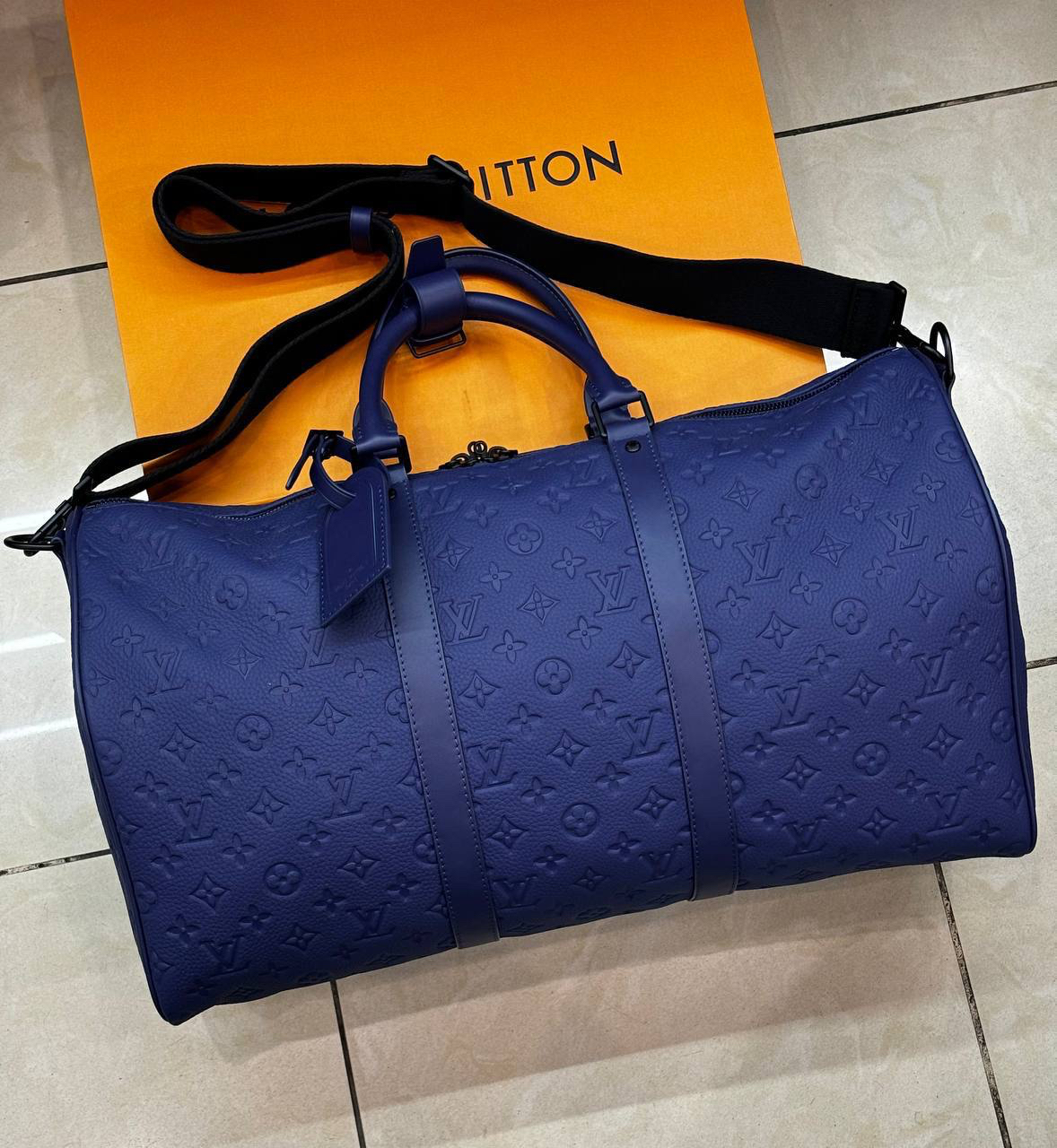 ДОРОЖНАЯ СУМКА LOUIS VUITTON детальное фото