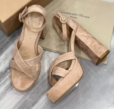 БОСОНОЖКИ GIANVITO ROSSI фото