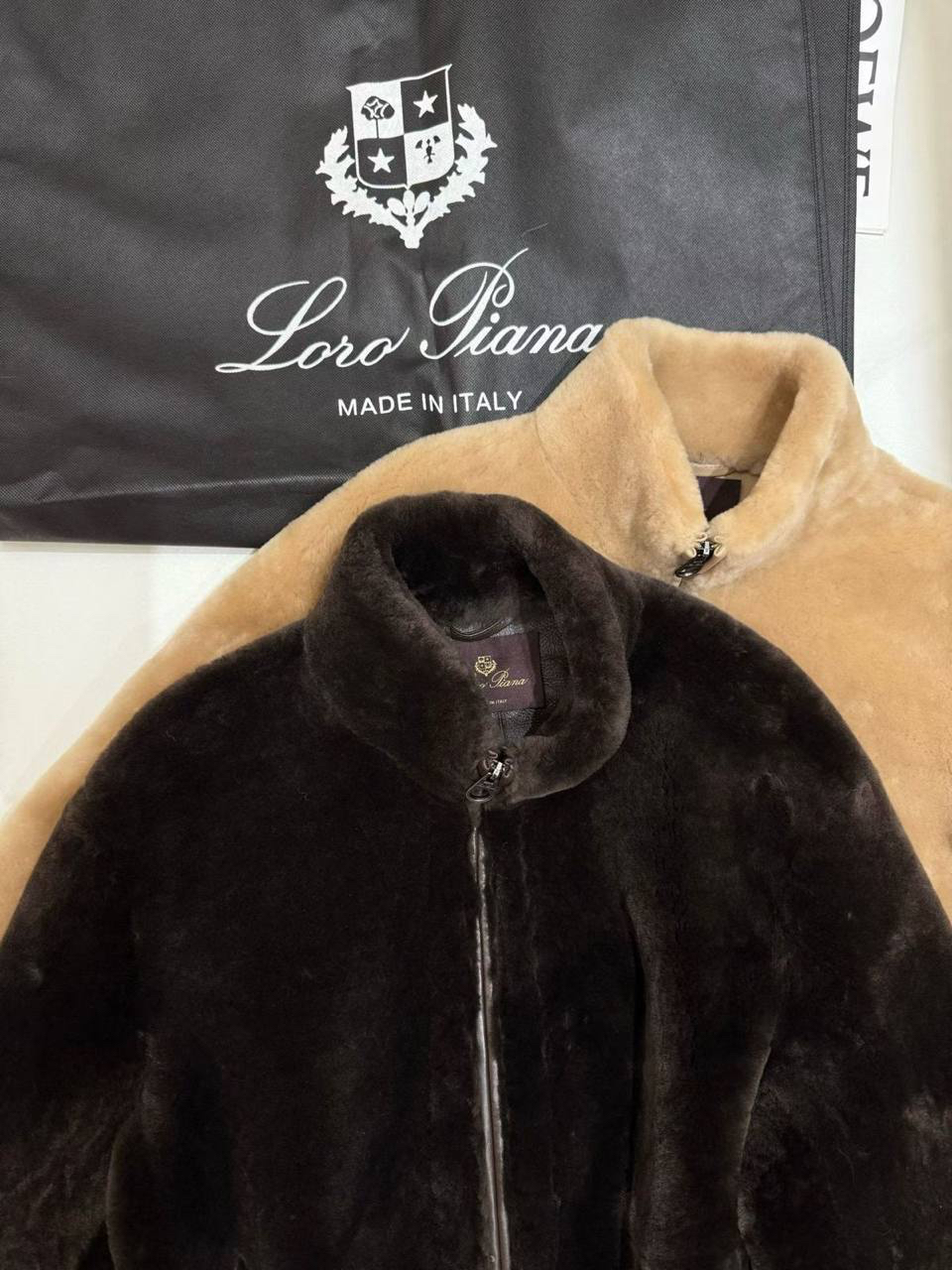 ШУБА LORO PIANA детальное фото