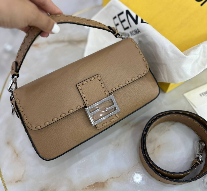 СУМКА FENDI фото