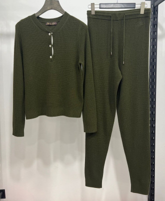 КОСТЮМ LORO PIANA фото