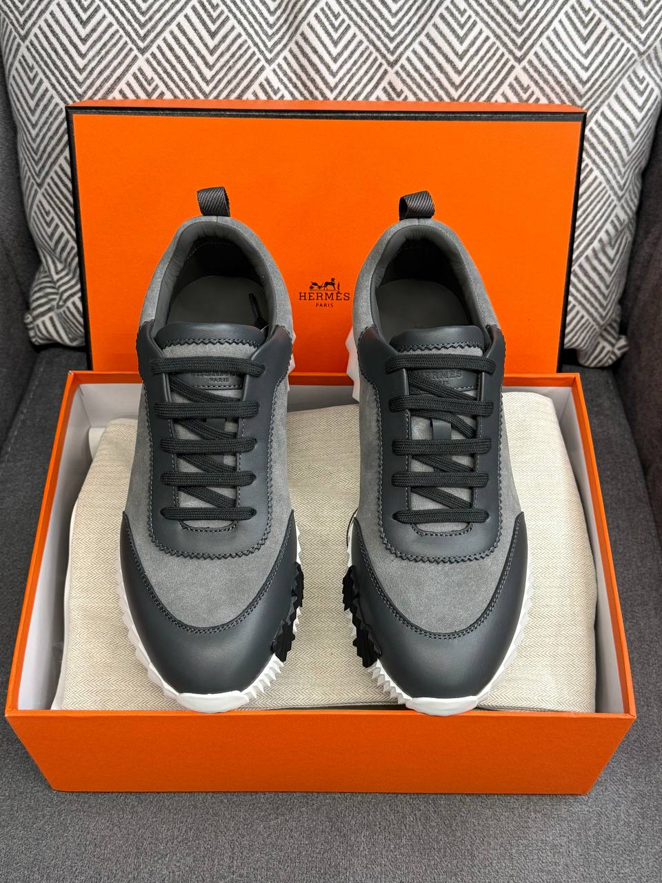 МУЖСКИЕ КРОССОВКИ HERMES детальное фото