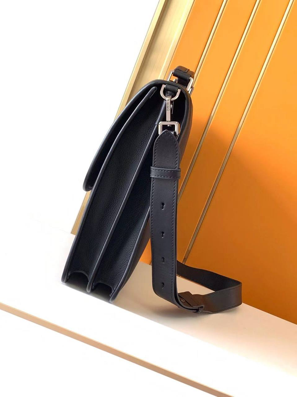 МУЖСКОЙ ПОРТФЕЛЬ CHRISTIAN DIOR детальное фото