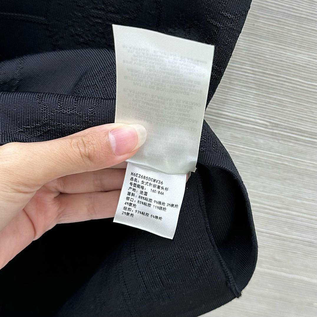 ФУТБОЛКА HERMES детальное фото