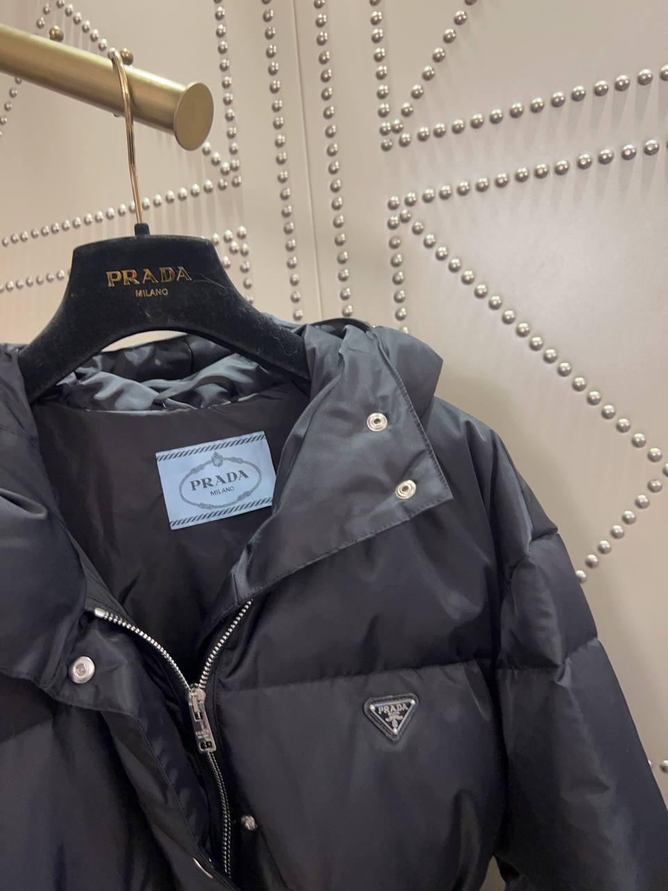 ПУХОВИК PRADA детальное фото