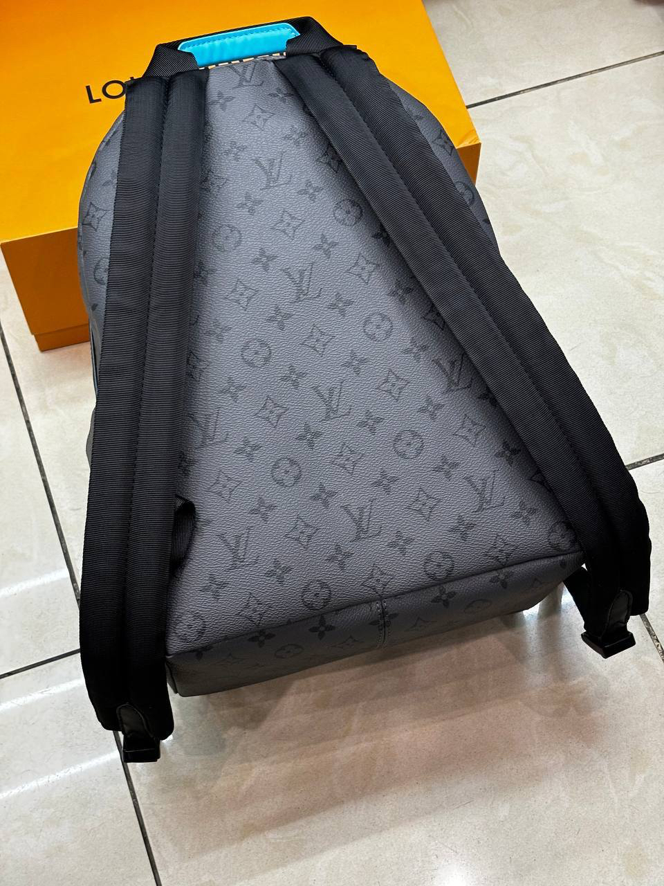 МУЖСКОЙ РЮКЗАК LOUIS VUITTON детальное фото