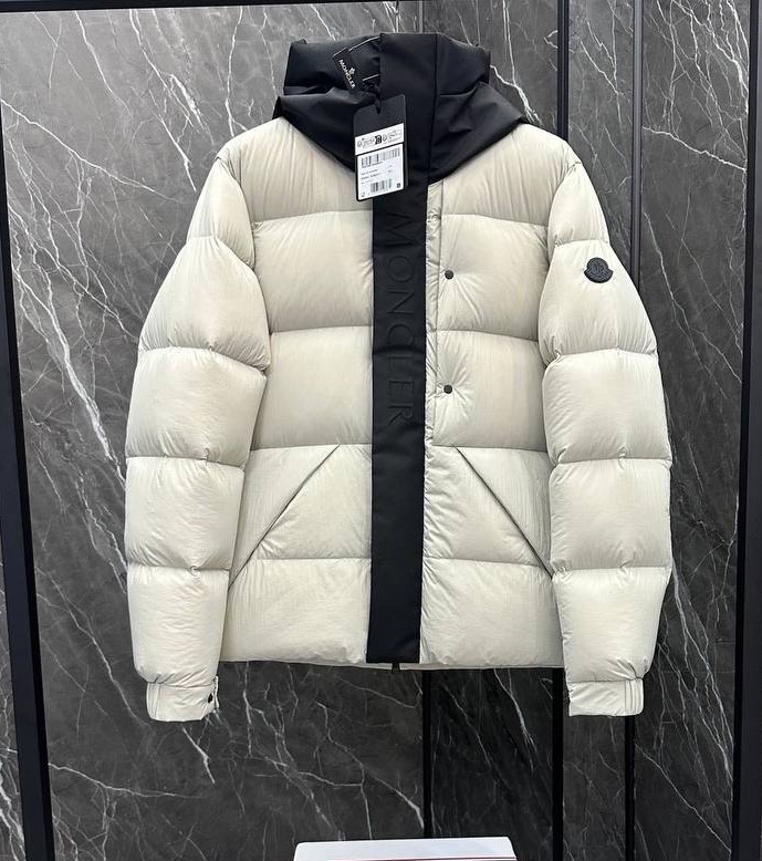 МУЖСКОЙ ПУХОВИК MONCLER фото