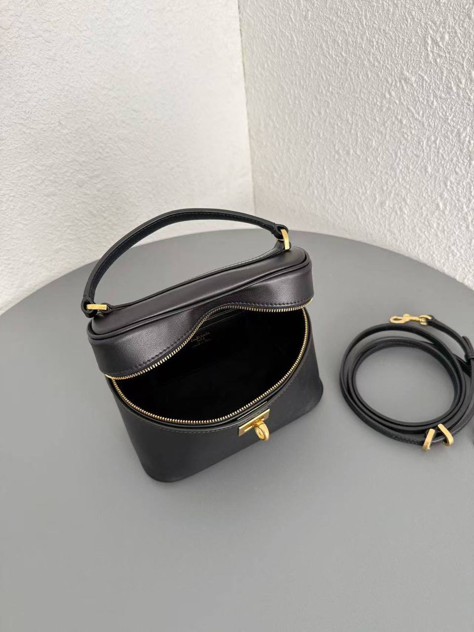 СУМКА BALENCIAGA детальное фото