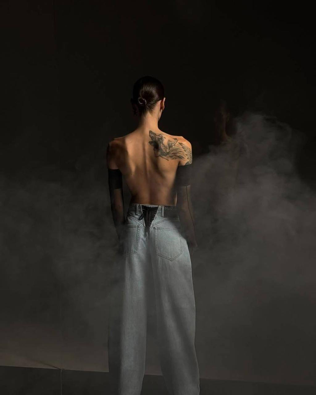 ДЖИНСЫ MUGLER детальное фото