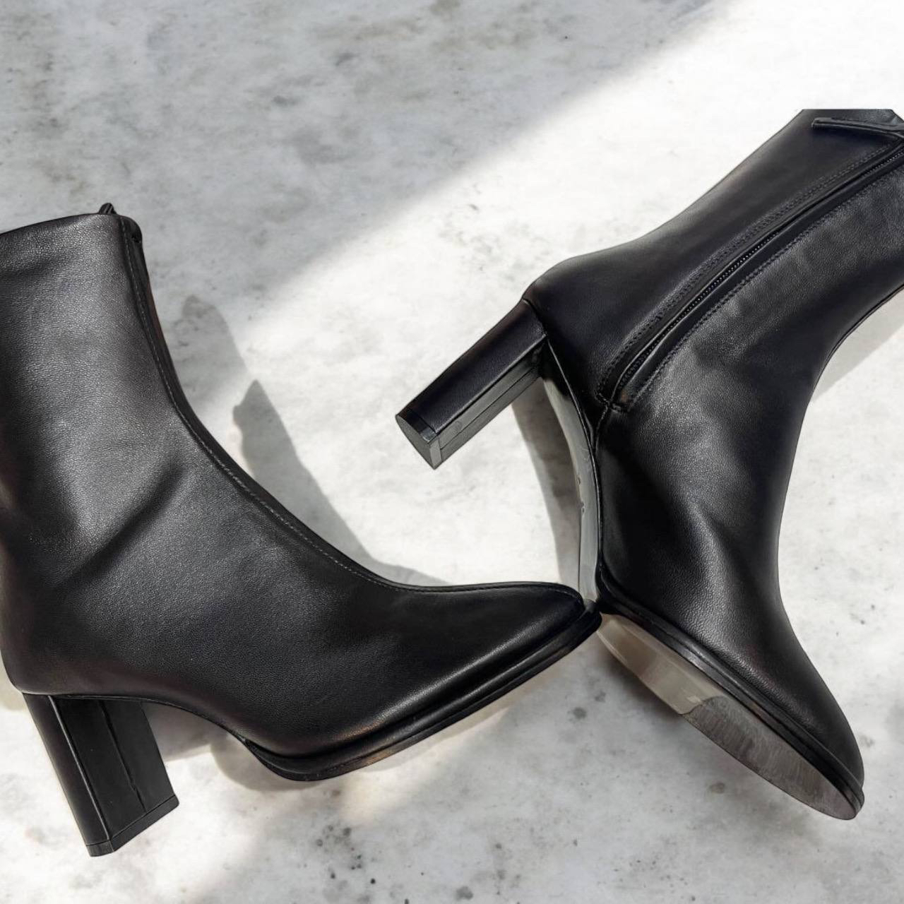 БОТИЛЬОНЫ THE ROW детальное фото