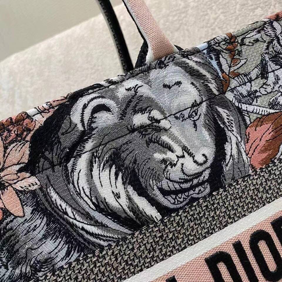 СУМКА CHRISTIAN DIOR BOOK 41 детальное фото