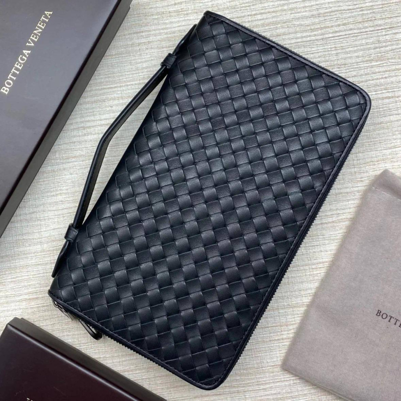МУЖСКОЙ КЛАТЧ BOTTEGA VENETA фото